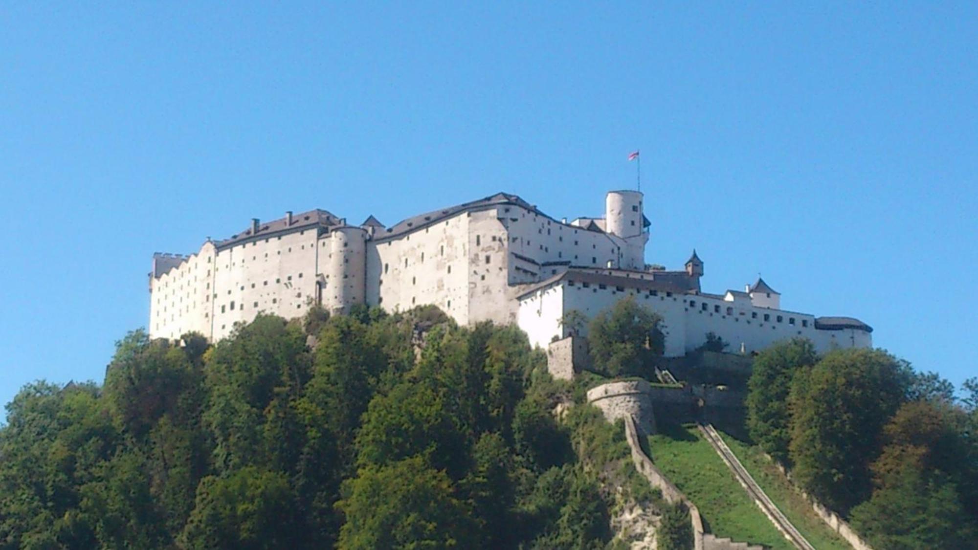 "Kaiser Karl" *** Ferienwohnungen グロースグマイン エクステリア 写真